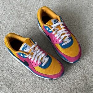 Nike air max 90 Pink and Yellow Sneakers